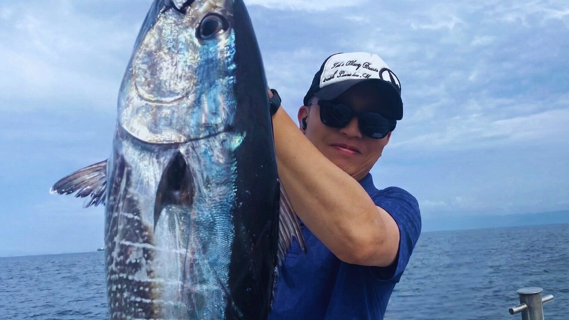 FisheaterLabがクロマグロを釣り上げたときの画像